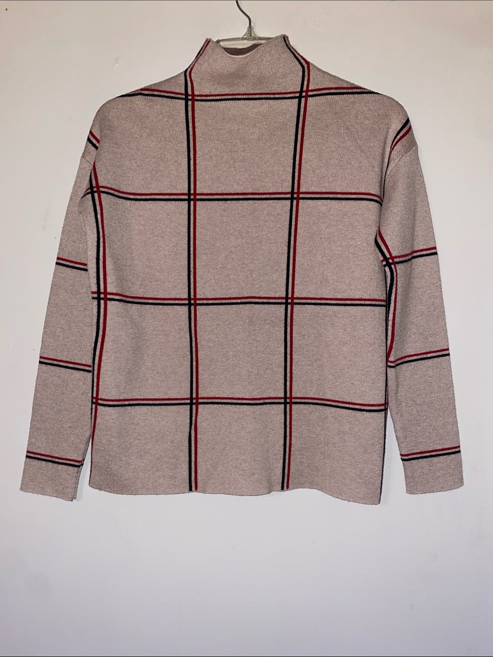 Tahari Beige Windowpane Turtleneck Sweater with Black & Red Lines